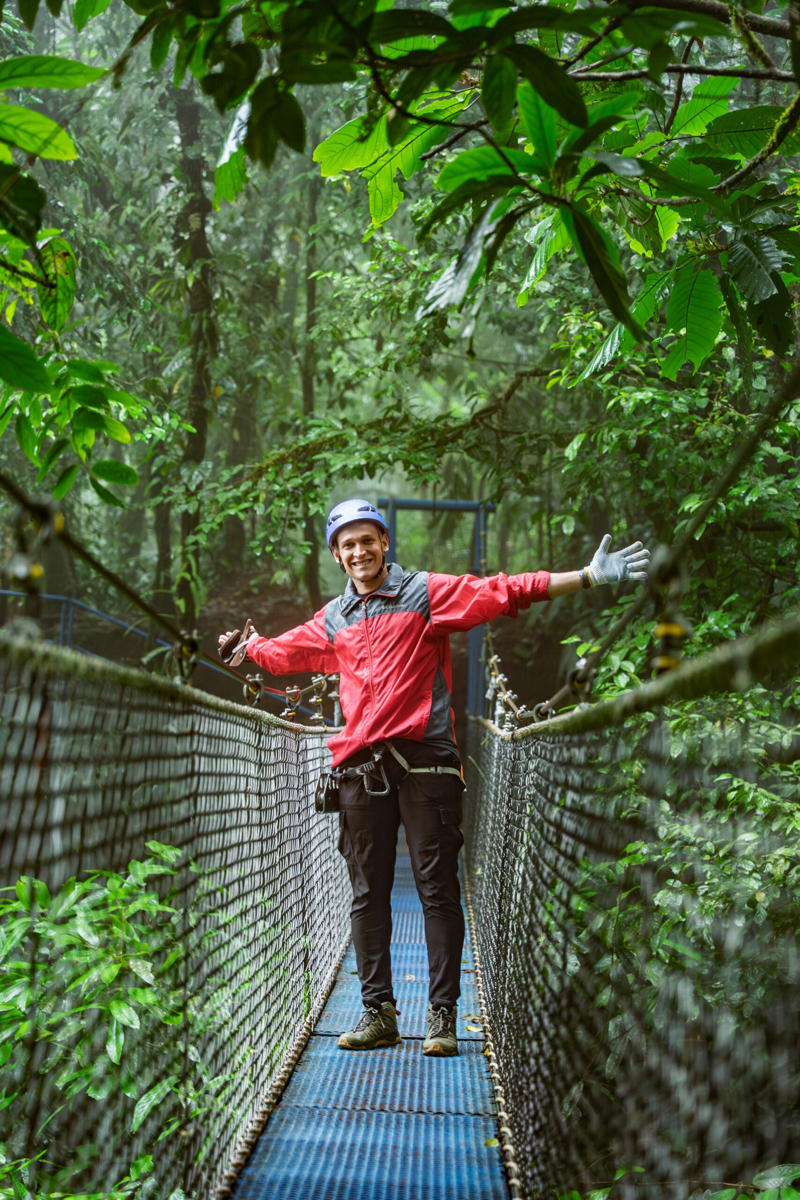ZIPLINE ADVENTURE OVER LA FORTUNA WATERFALL - Image 5